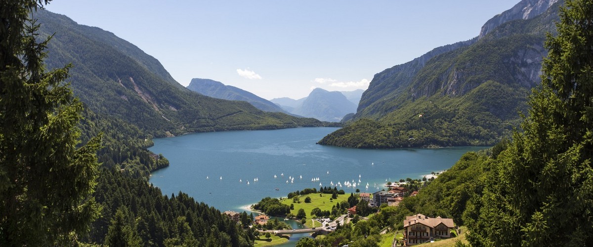 MOLVENO AND SURROUNDINGS